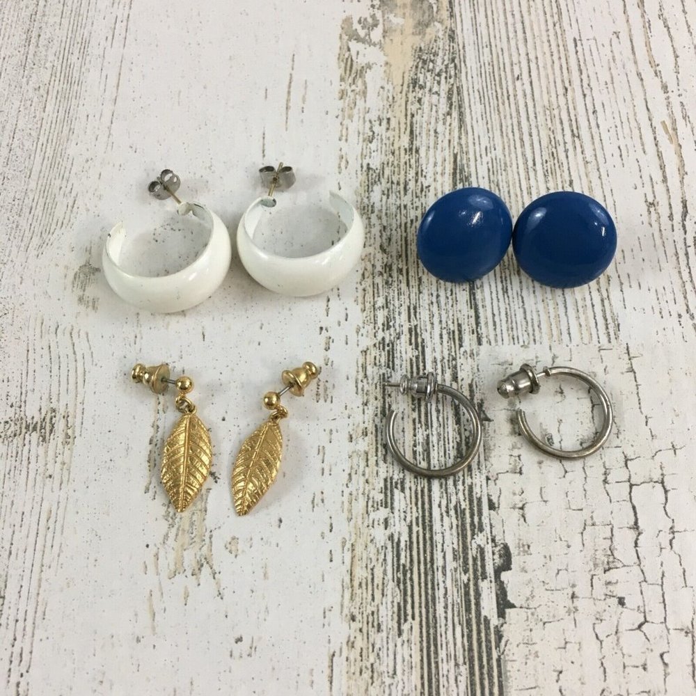 Lot of 4 Pairs of Retro Vintage Pierced Earrings Button Hoop Blue White